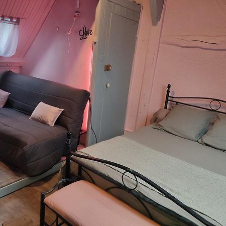 Le Lion Dort Bed and Breakfast Cormeilles-en-Parisis Esterno foto